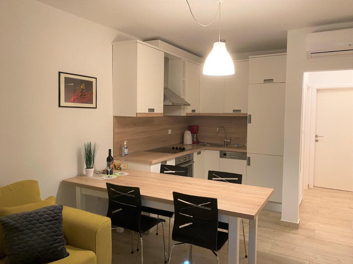 Apartments Carpe Diem Primošten Екстериор снимка