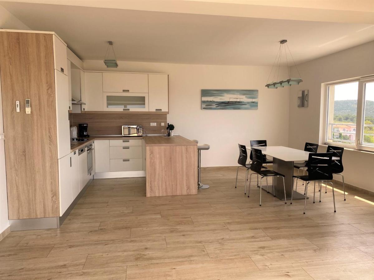 Apartments Carpe Diem Primošten Екстериор снимка