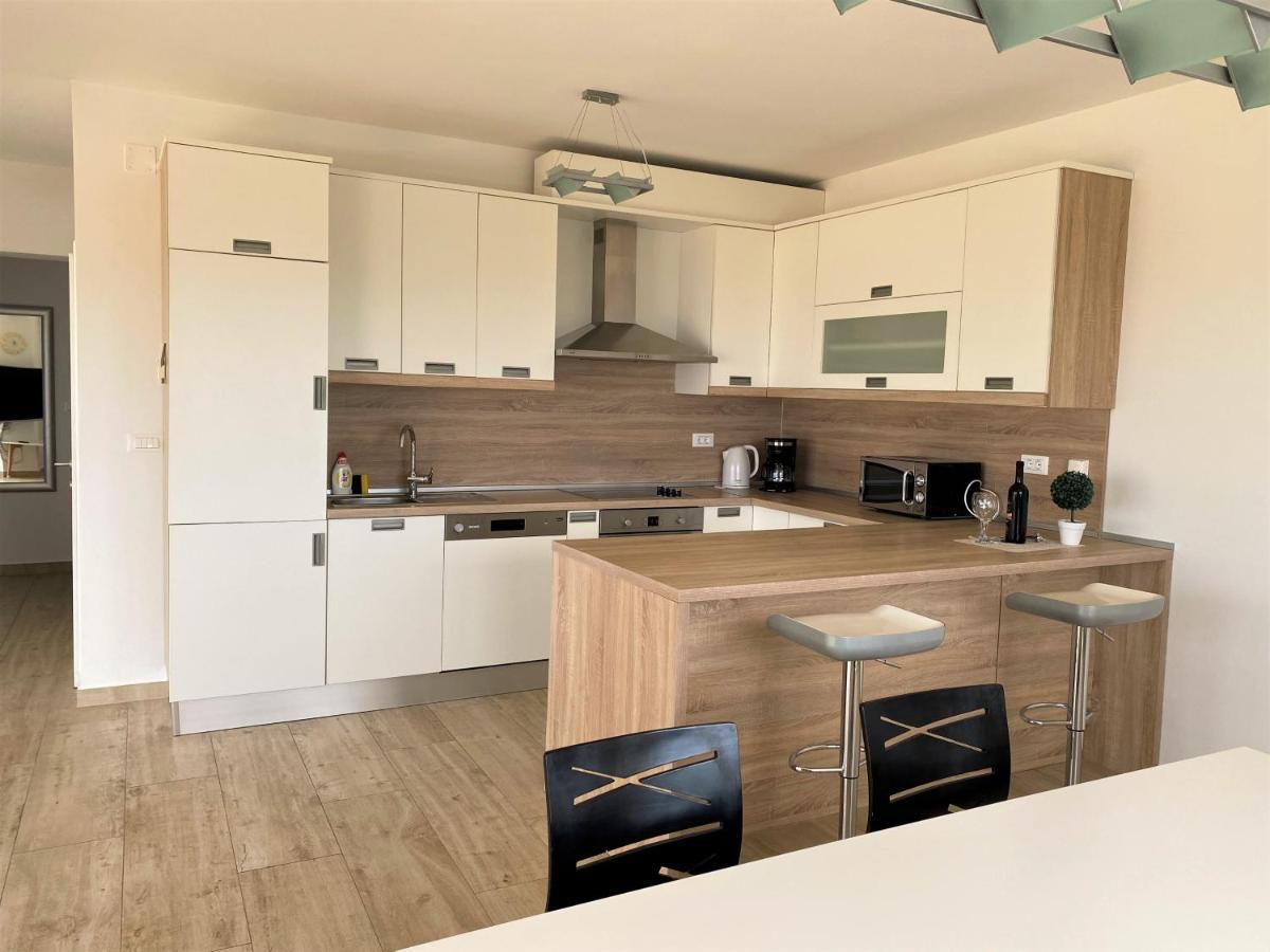Apartments Carpe Diem Primošten Екстериор снимка