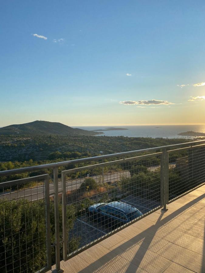 Apartments Carpe Diem Primošten Екстериор снимка
