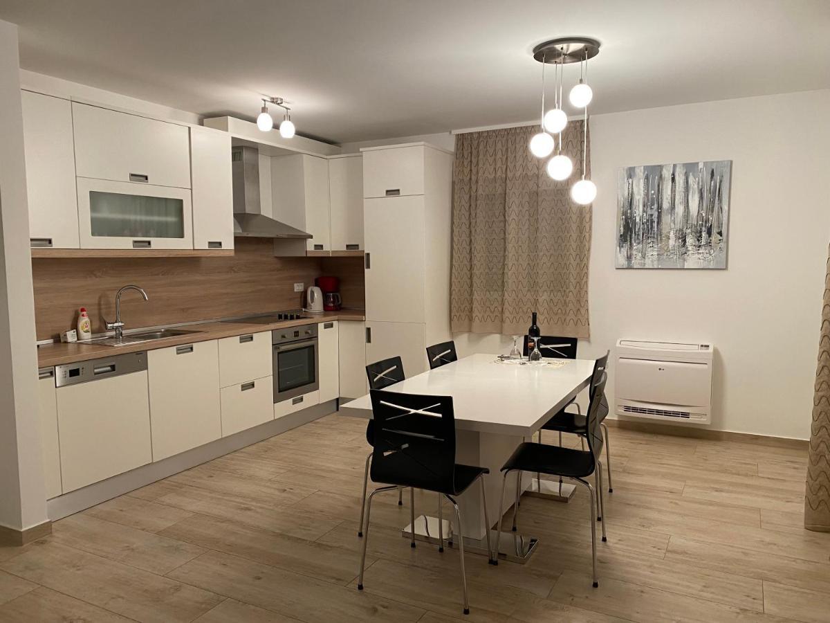 Apartments Carpe Diem Primošten Екстериор снимка