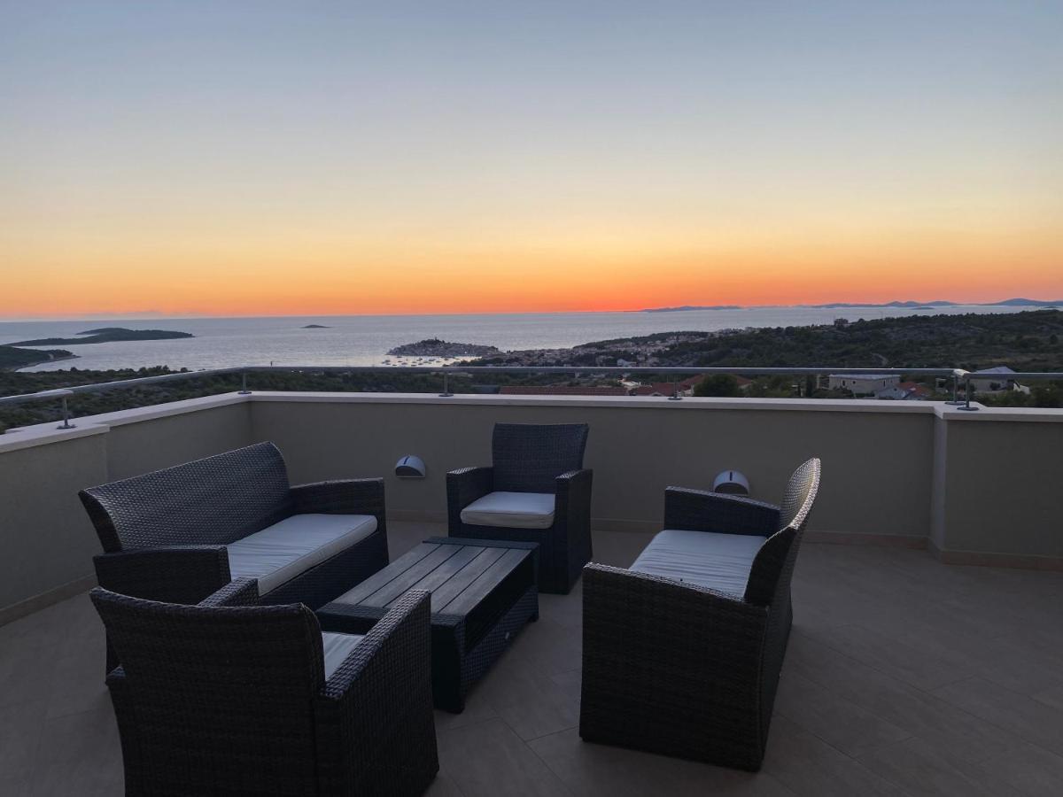 Apartments Carpe Diem Primošten Екстериор снимка